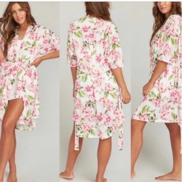 Show me your MUMU Robe/Cover up Floral print Roses Peonies Pink Romantic OS - Picture 1 of 7